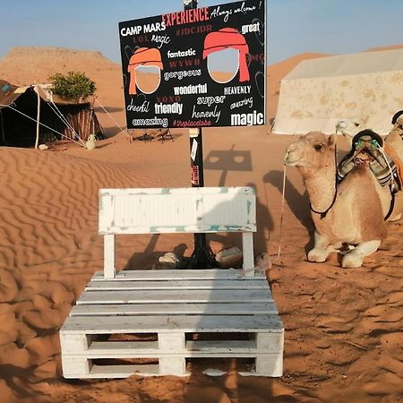 Готель Camp Mars Дуз Екстер'єр фото