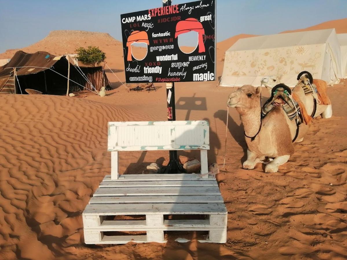 Готель Camp Mars Дуз Екстер'єр фото